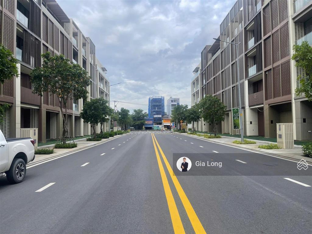 Chình chủ gửi bán căn soho giá tốt chỉ 36.5 tỷ, vị trí đẹp dễ kinh doanh, sổ hồng riêng