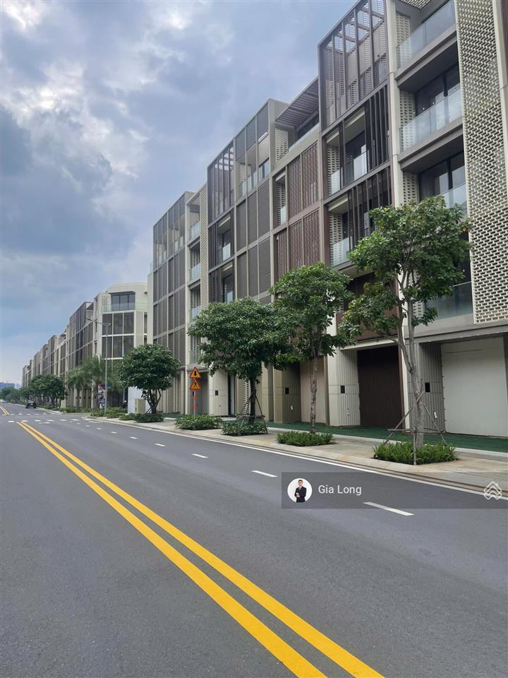 Chình chủ gửi bán căn soho giá tốt chỉ 36.5 tỷ, vị trí đẹp dễ kinh doanh, sổ hồng riêng