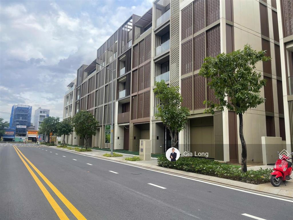 Chình chủ gửi bán căn soho giá tốt chỉ 36.5 tỷ, vị trí đẹp dễ kinh doanh, sổ hồng riêng