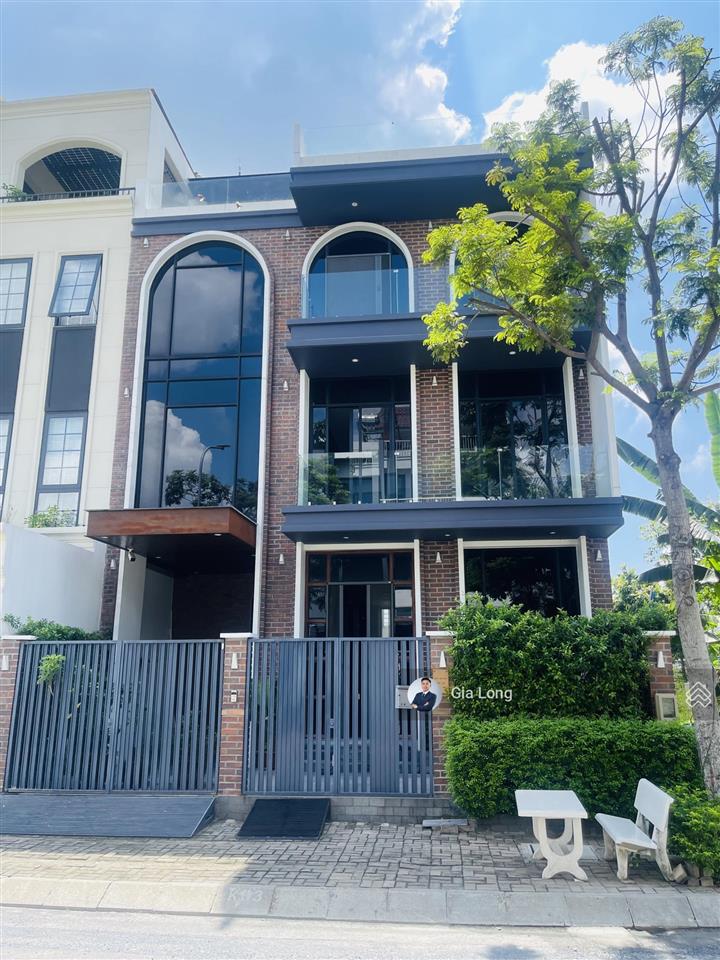 Nền mặt tiền sông duy nhất bán tại dự án nam phan  nam long ngang 14m giá tốt 90 triệu/m2