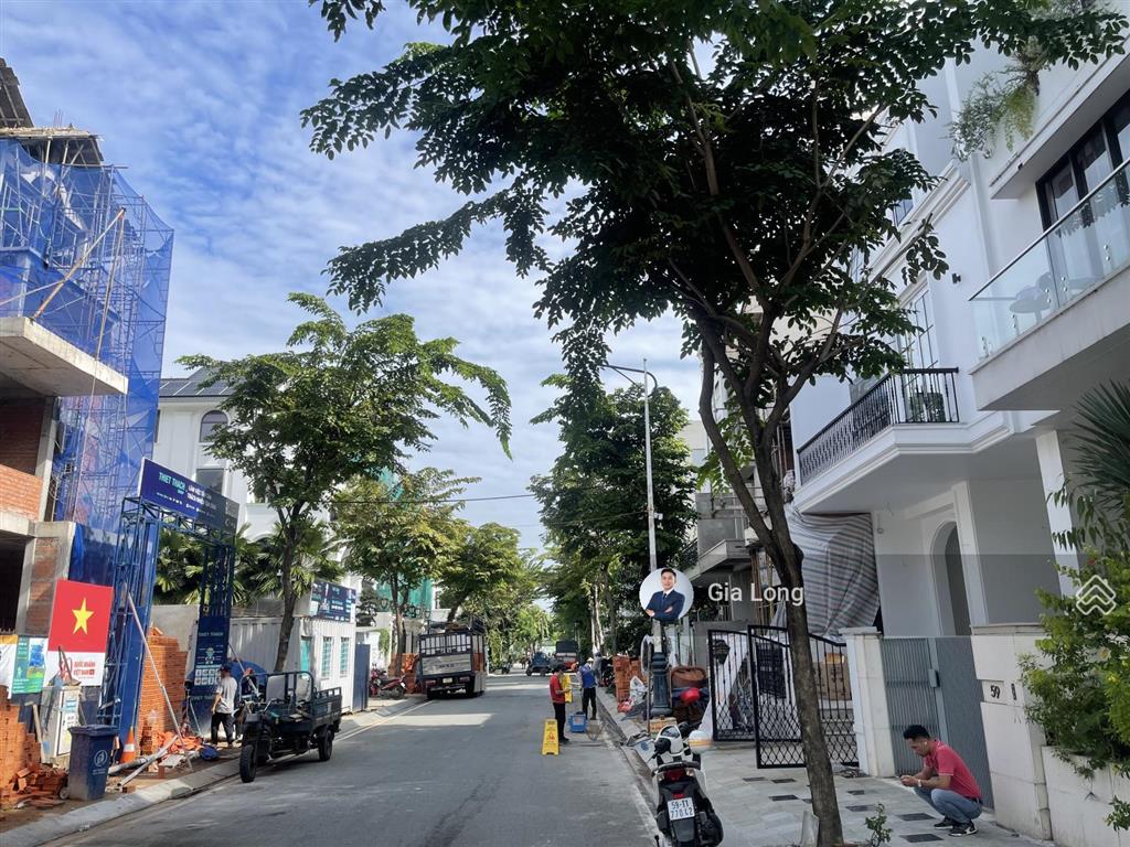 Chính chủ gửi bán căn biệt thự thô 280m2 ngang 14m, vị trí đẹp yên tĩnh giá 87 tỷ