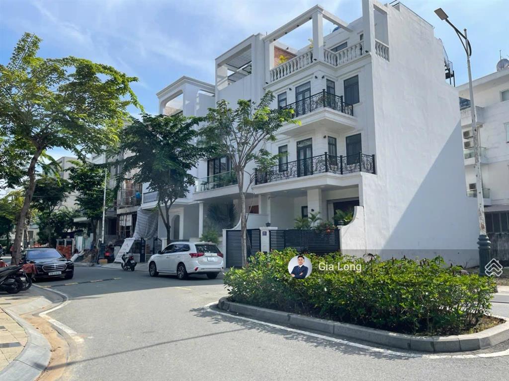 Chính chủ gửi bán căn biệt thự thô 280m2 ngang 14m, vị trí đẹp yên tĩnh giá 87 tỷ