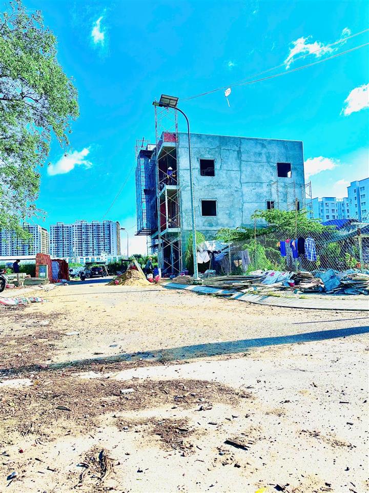 Còn duy nhất 1 nền 88,6m2 (nở hậu 1.38m) trong kdc đất nam an lạc. vietcombank hỗ trợ vay 70%
