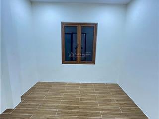 Nhà đẹp full nội thất vài bước ra phố sổ vuông trước nhà cực thoáng