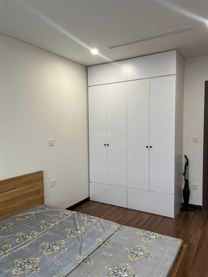 Chính chủ bán căn hộ central field 219 trung kính, cầu giấy, dt 71m2 6.9 tỷ sẵn sổ full nội thất