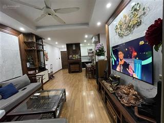Chính chủ bán căn hộ 3 phòng ngủ home city trung kính, cầu giấy, dt 96m2, 8 tỷ full nội thất