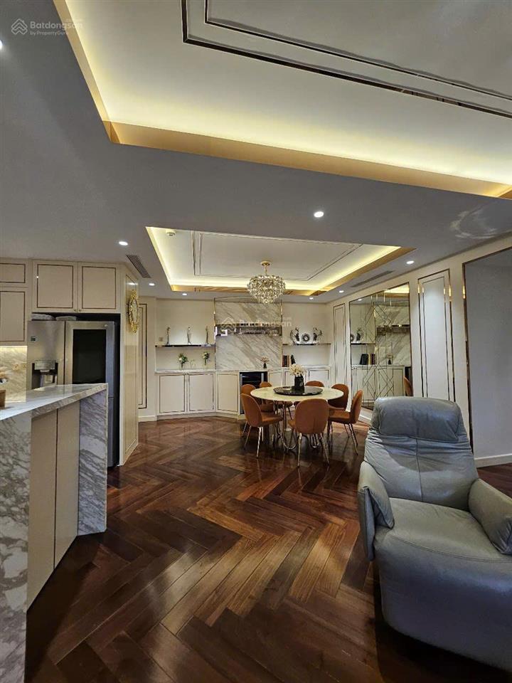 Bán căn hộ riverpark premier cạnh trường ssis, view sông, nhà mới chỉ việc sách vali vào ở ngay