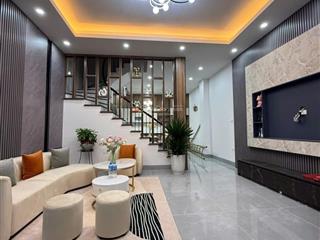 Bán nhà khuyến lương 6.3 tỷ  38m² x 5 tầng mới  sát ô tô  trường trần phú  nở hậu đẹp