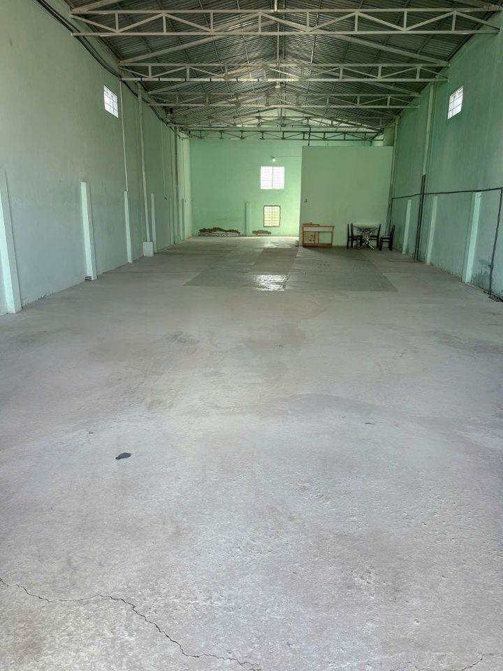 Cho thuê kho gần chợ Hữu Định,Châu Thành(cũ).Này là Phú Tân,Vĩnh Long