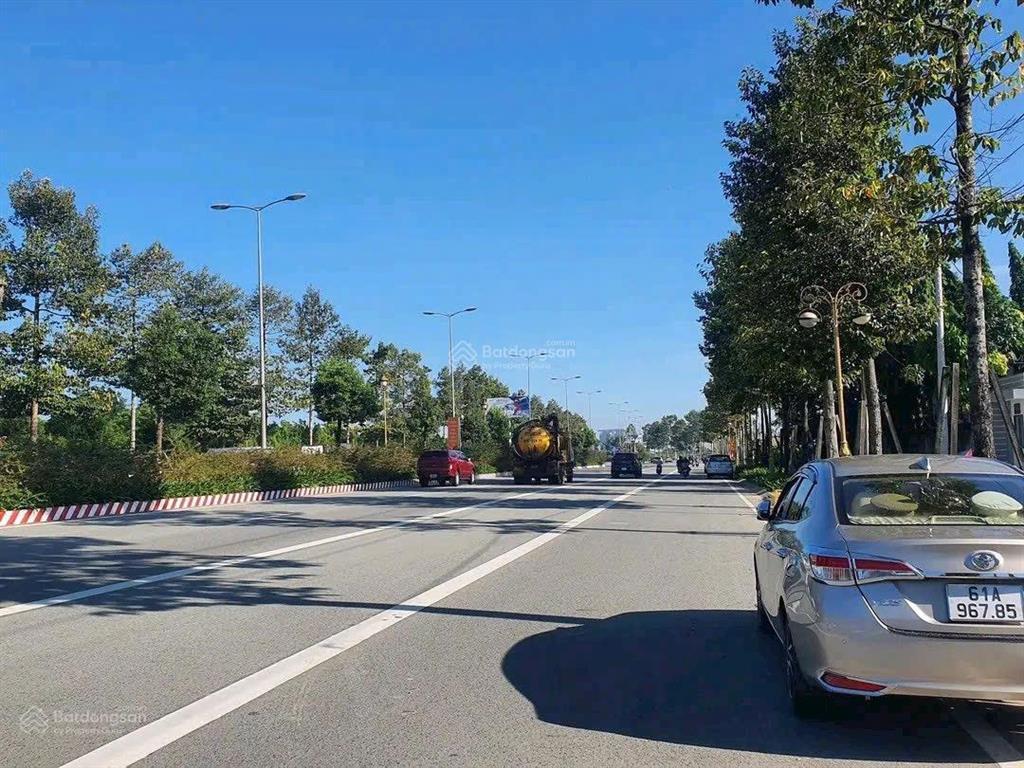 Chính chủ cần tiền bán gấp đất mặt tiền đường hùng vương, phú mỹ