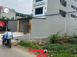 Bán đất sổ đỏ thổ cư. vị trí trung tâm giá tốt. dt 100m2, mt 5m. tiềm năng tăng giá, xây ccmn