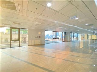 Chính chủ cần cho thuê sàn lô góc 3 mặt tiền tòa building mặt phố trần thái tông  200m2 giá tốt