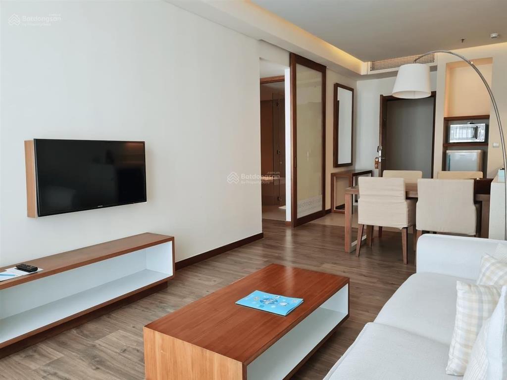 Chính chủ bán gấp căn 2pn à la carte, view biển, sẵn sổ vĩnh viễn, tặng nội thất, giá tốt