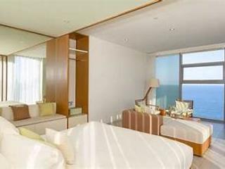 Chính chủ cần bán căn hộ 2pn 64m2 trực diện biển biển mỹ khê, sổ hồng vĩnh viễn, tặng lại nội thất