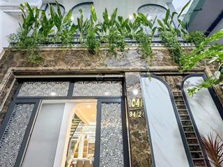 Bán nhà phố kiến trúc hiện đại, 1041/80 trần xuân soạn, p. tân hưng, quận 7, dt 5m x 12m