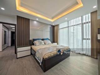 Em bán căn hộ 210m2 4pn 3vs chung cư cao cấp discovery complex  302 cầu giấy.  0818 340 ***