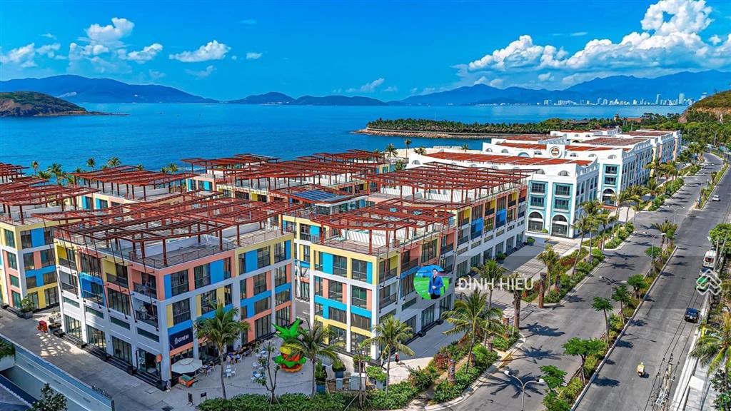 Bán 2 căn liền kề the paramont libera nha trang, 75m2 + 50m2, đầy đủ nội thất, hướng đông nam