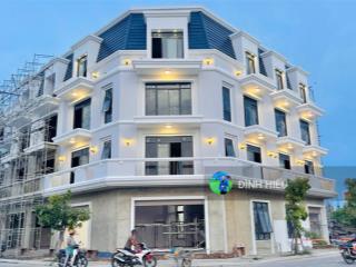Bán nhà phố 4 tầng, hoàn thiện mặt ngoài đối diện mặt biển chỉ 7.2 tỷ 100m2 đất