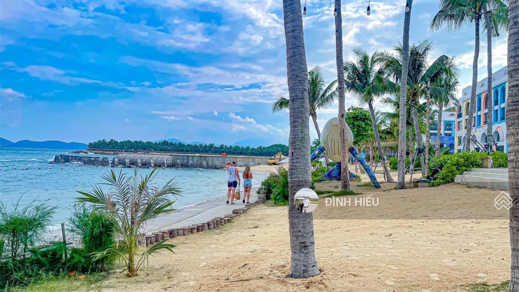 Bán condotel hàng hiếm tại libera nha trang, 4,8 tỷ, 75,9m2