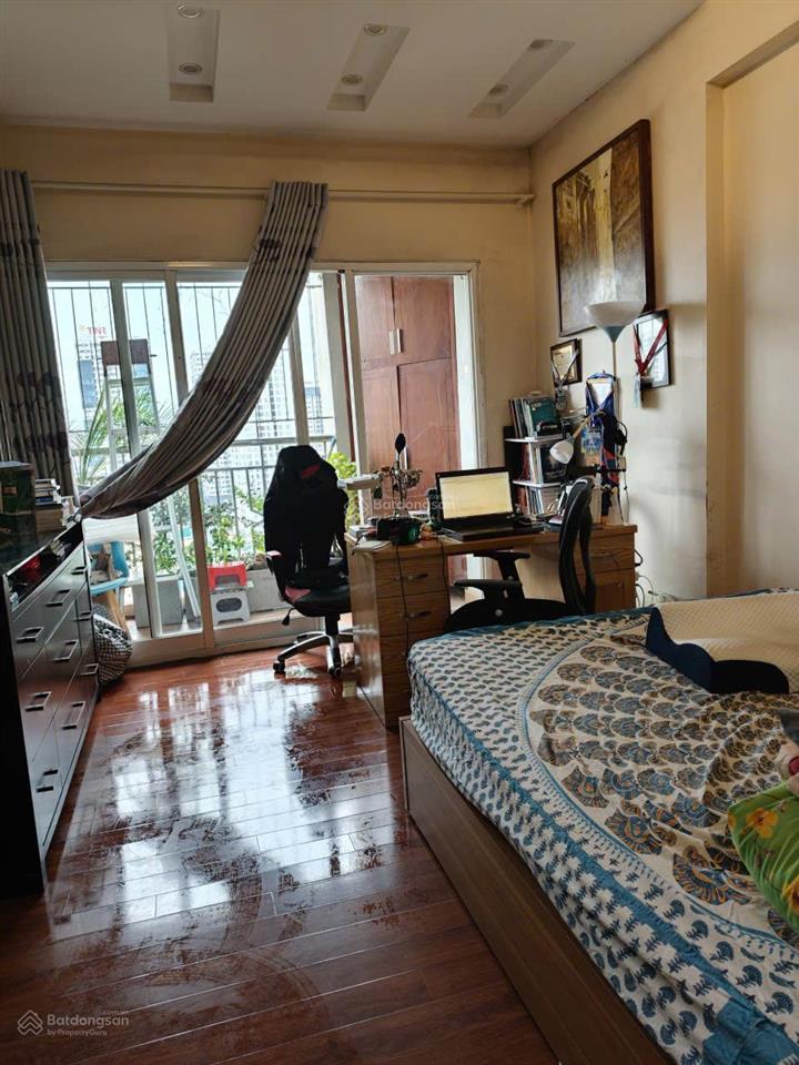 Cần bán căn hộ toà sakura tower vũ trọng phụng. dt 94m2 3pn 2wc că góc 2 ban công. giá 7,8 tỷ