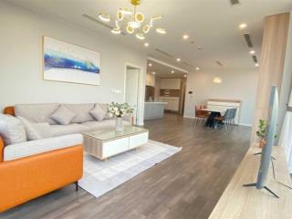 Cho thuê studio trinity tower giá 10tr nội thất sáng và đẹp.  0986.913''764
