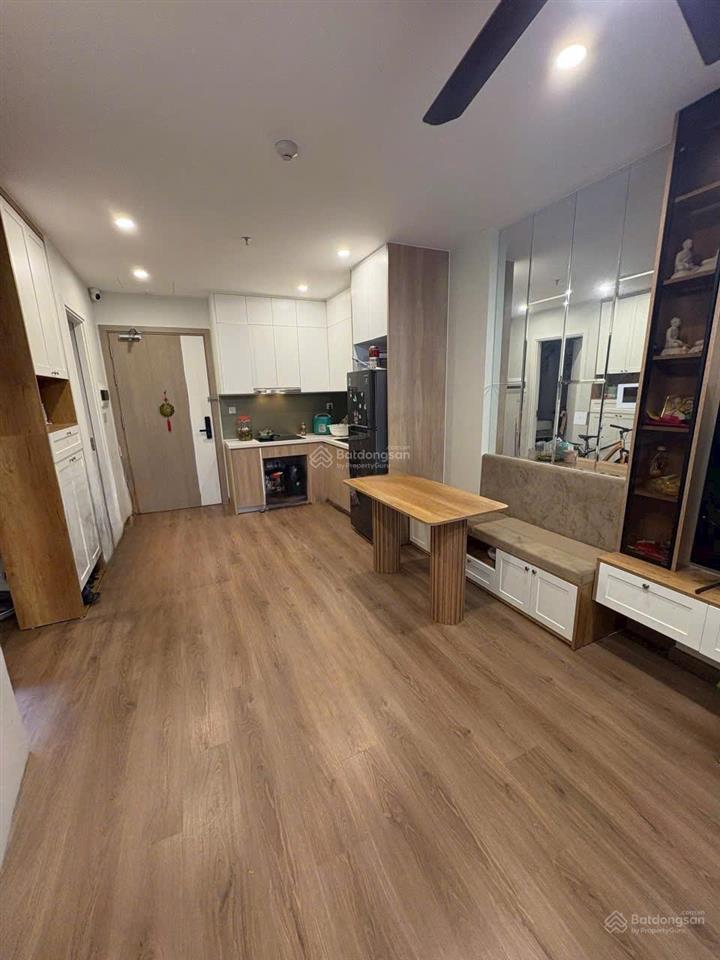 Bán nhanh căn hộ 1 ngủ + 43m2 vinhomes smart city