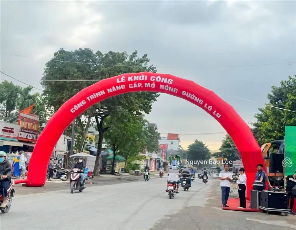Mặt tiền lò lu . 120m2 12.x tỷ