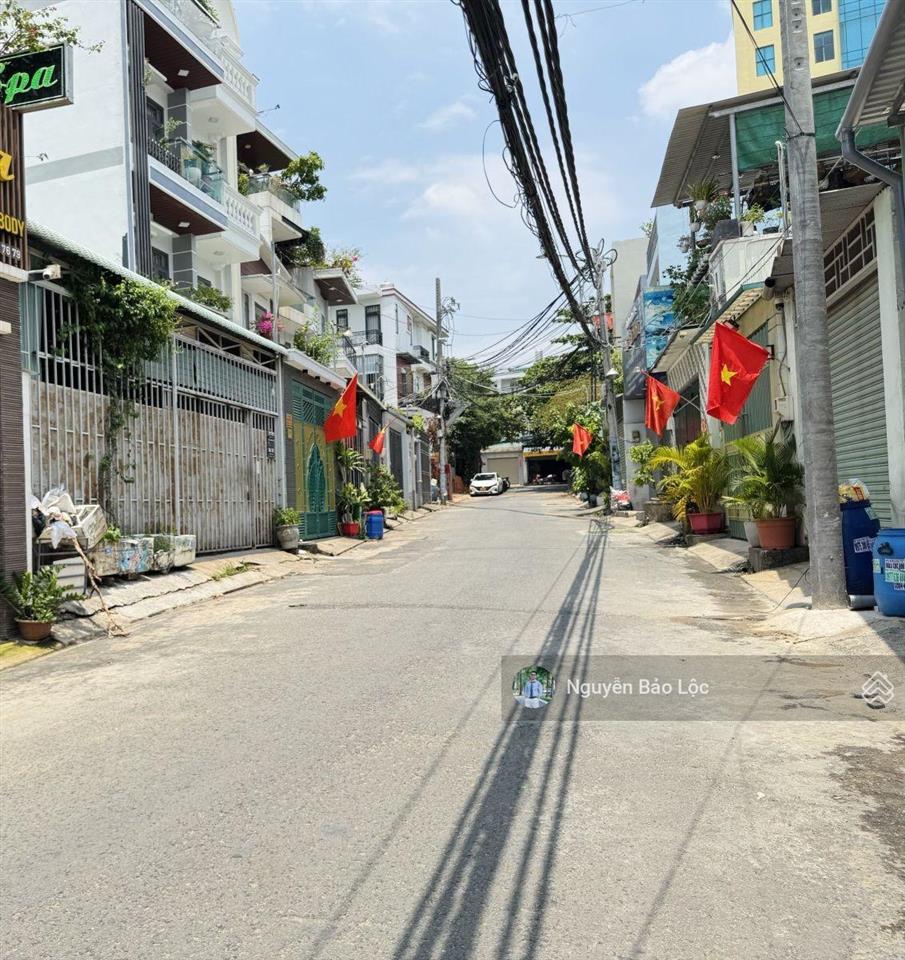 Mặt tiền hiệp phú  kế bên xa lộ hà nội  108m2, giá 8.99 tỷ