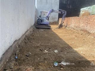 Mặt tiền hiệp phú  kế bên xa lộ hà nội 108m2 chưa tới 9 tỷ