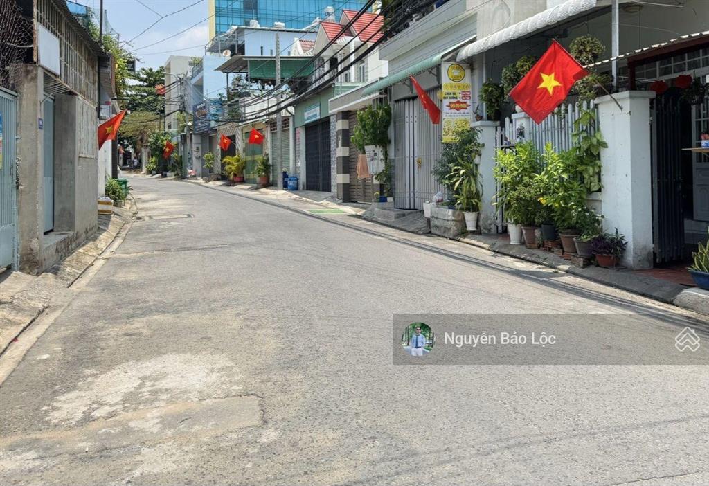 Mặt tiền hiệp phú  kế bên xa lộ hà nội  108m2, giá 8.99 tỷ