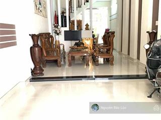 Mặt tiền đường  ngay đại lộ 3  hơn 93m2, nhà 3 tầng btct. tặng full nt, chỉ 10.x tỷ