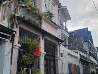 Ngay thpt dương văn thì  lã xuân oai 62m2 nhà 2 tầng btct chỉ 6.1 tỷ tl