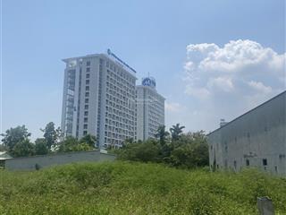 53tr/m2  duy nhất 1 lô  ngã 3 lò lu  đh mkt  605m2  ngang 19.5m  sổ vuông. đường xe tải