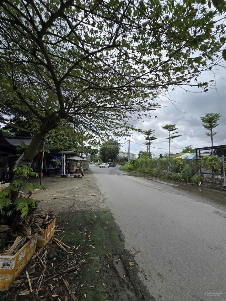 Siêu vị trí  mặt tiền  ngã 3 liên phường  bưng ông thoàn  kinh doanh đỉnh