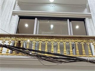 Nhà đẹp hoàn kiếm ô tô vào nhà thang máy nhập khẩu ở ngay đón tết