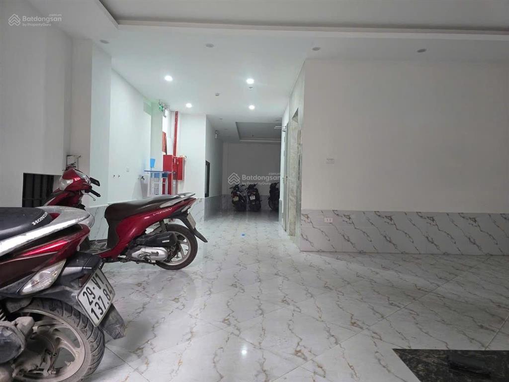 444 đội cấn, 2 giường đủ đồ, 6,5tr, thang máy. phòng đẹp rộng rãi. 0989 755 *** (chính chủ)