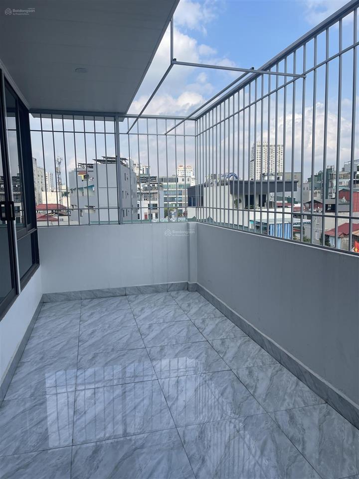 444 đội cấn, 2 giường đủ đồ, 6,5tr, thang máy. phòng đẹp rộng rãi. 0989 755 *** (chính chủ)