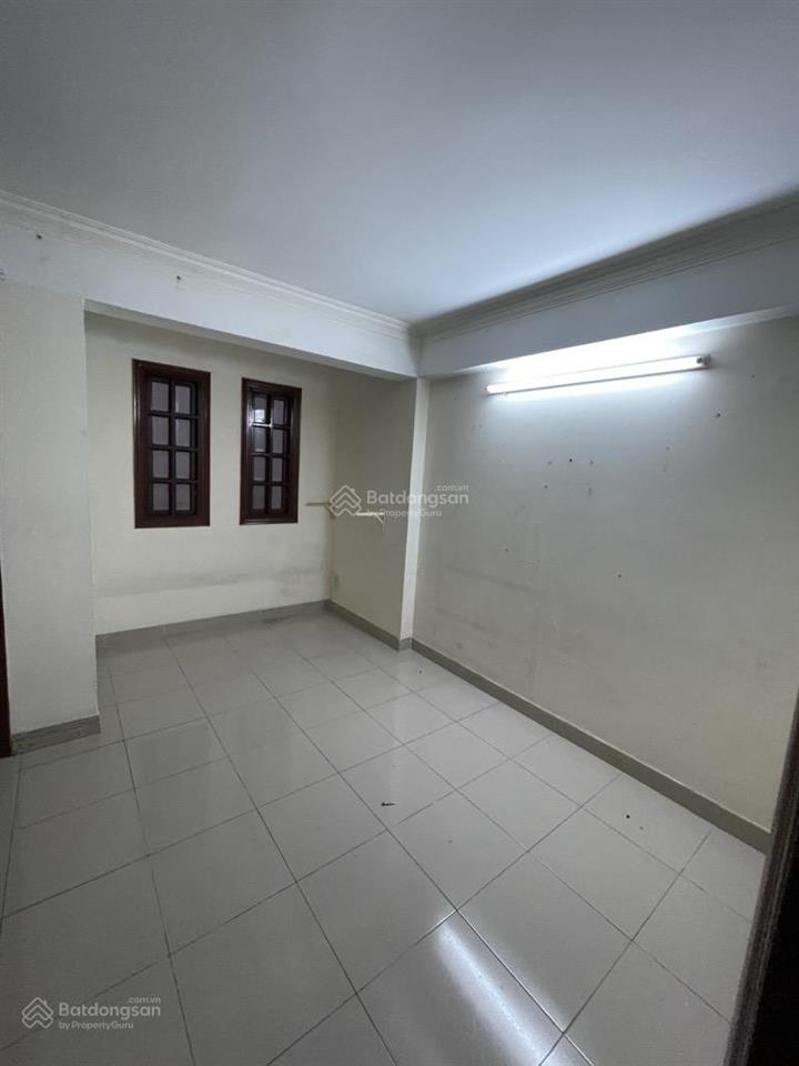 Mặt tiền kinh doanh nguyễn kiệm, p3, gv, 4,7x16m, 3 tầng, kế bên bv175, 7.8 tỷ