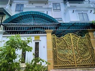 Villa vạn xuân, tx24, 7x14, 3 tầng, đường 11m vỉa hè, hà huy giáp, nội thất gỗ đỏ cao cấp, 7.55tỷ