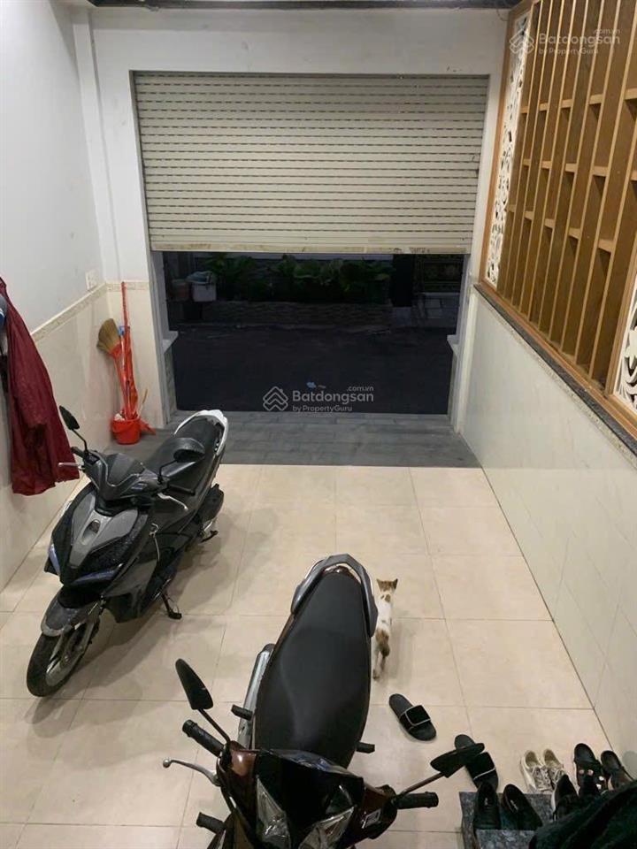 Bt tô ngọc vân p15, sát cầu bến phân qua thống nhất gò vâp, 10x9, 3 tầng, 5p 5wc, có garage để oto