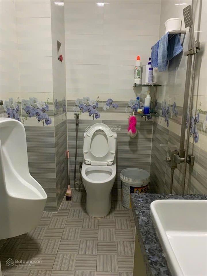 Bt tô ngọc vân p15, sát cầu bến phân qua thống nhất gò vâp, 10x9, 3 tầng, 5p 5wc, có garage để oto