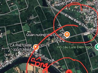  882m2. view sông.6.5tr/m2
ngang 30m.có 150m2 đất ở. kẹp con suối bên cạnh như lô 2 mặt tiền đường