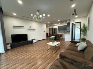 Em cho thuê 6 căn 2pn đồ cơ bản  full đồ đẹp tại n01t4 ngoại giao đoàn.  em 0923 363 ***/zalo