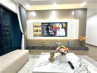 Chính chủ bán căn 102m2 3pn tại n01t5 ngoại giao đoàn view hồ đẹp thoáng,sẵn sổ đỏ+slot oto