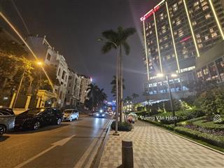 Chính chủ bán mặt phố lạc long quân  lô góc 1 mặt phố, 1 mặt view lotte  vỉa hè 2 mặt rộng 8m