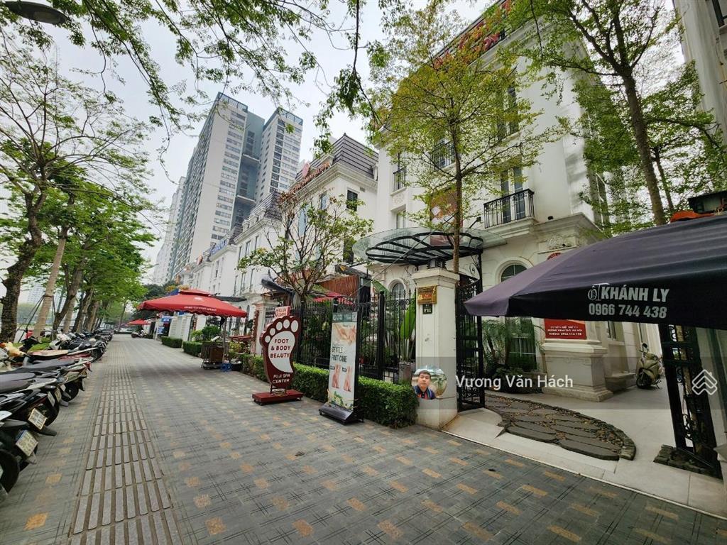 Chính chủ bán biệt thự embassy mặt phố (xuân tảo) nguyễn văn huyên kéo dài  dòng tiền 2.5 tỷ/năm