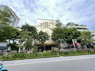 Chính chủ bán mặt phố lạc long quân  tây hồ  xây buildinh cực đẹp  vỉa hè đá bóng