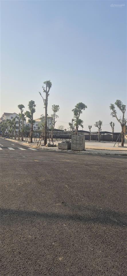 Chính chủ cần bán gấp giá 12,x ( nhỏ ) lk 75m2 view công viên nội khu cienco 5, đan phượng, hà nội