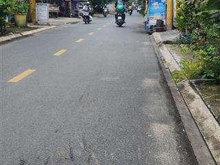 Bán nhà nguyễn văn quá, dt 10*24m, hxh, đang có dòng tiền 25tr/th, tiện xây chdv, chỉ 9 tỷ