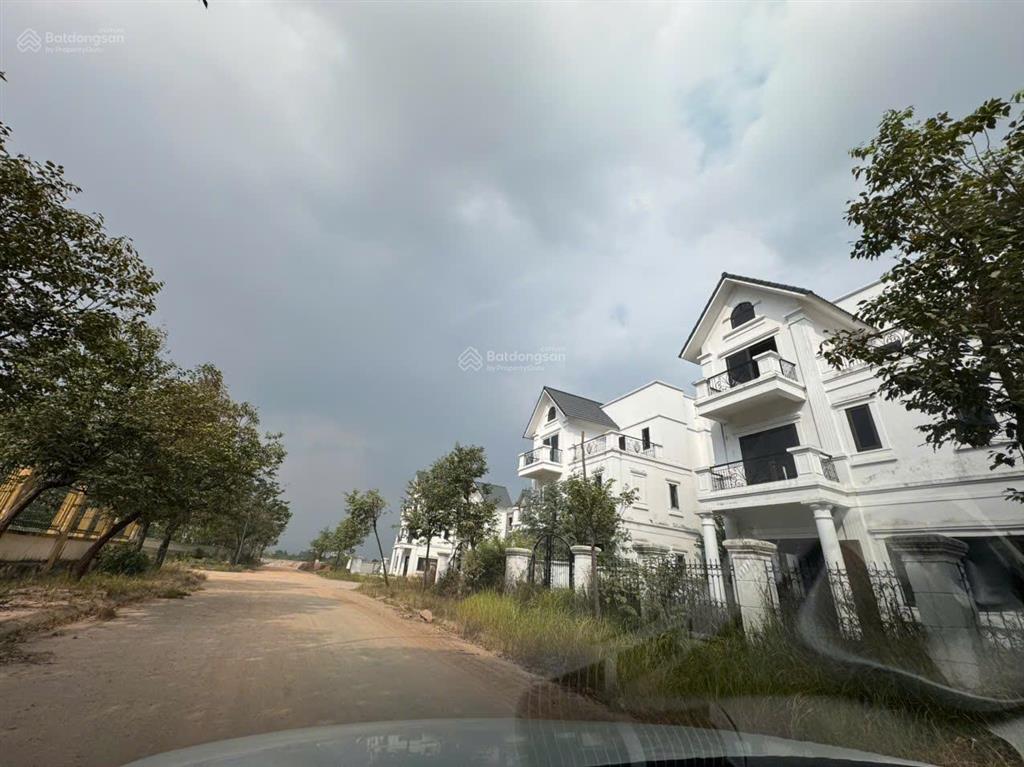 1x tỷ biệt thự mặt chung cư sân bóng cực đẹp dự án kđt kim hoa  mê linh  hn,  0815 143 ***